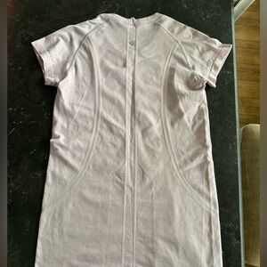 light pink lululemon swiftly tech shirt
